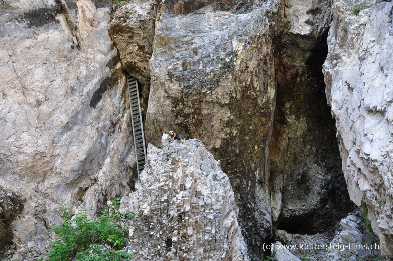 Höhle Klettersteig Pinut