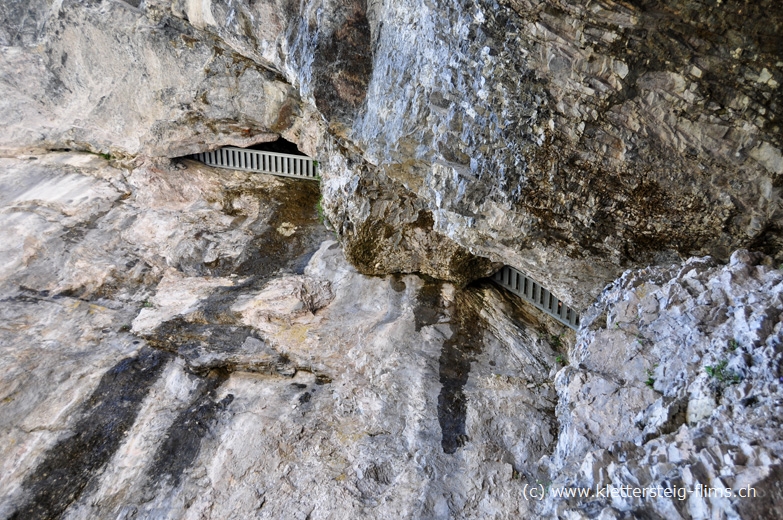 Leitern zur Höhle des Klettersteigs am Flimsterstein 