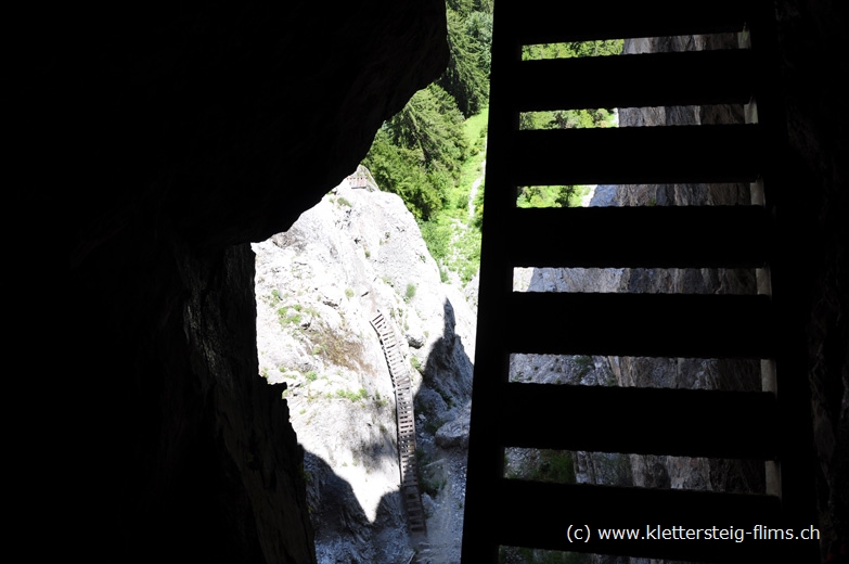 Eingang zum Tunnel